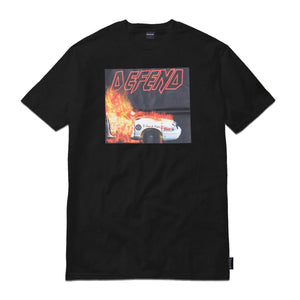 DEFEND HALF CAR TEE